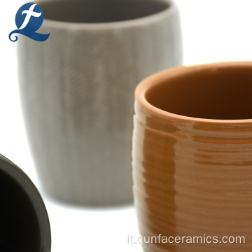 Vaso di candele in ceramica votiva per uso domestico